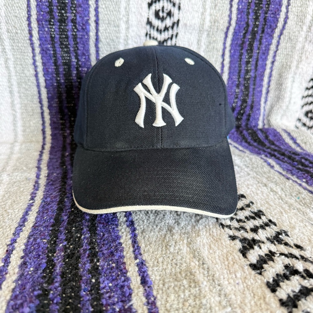 Vintage New York Yankees Hat Cap Adjustable Blue White American Needle MLB